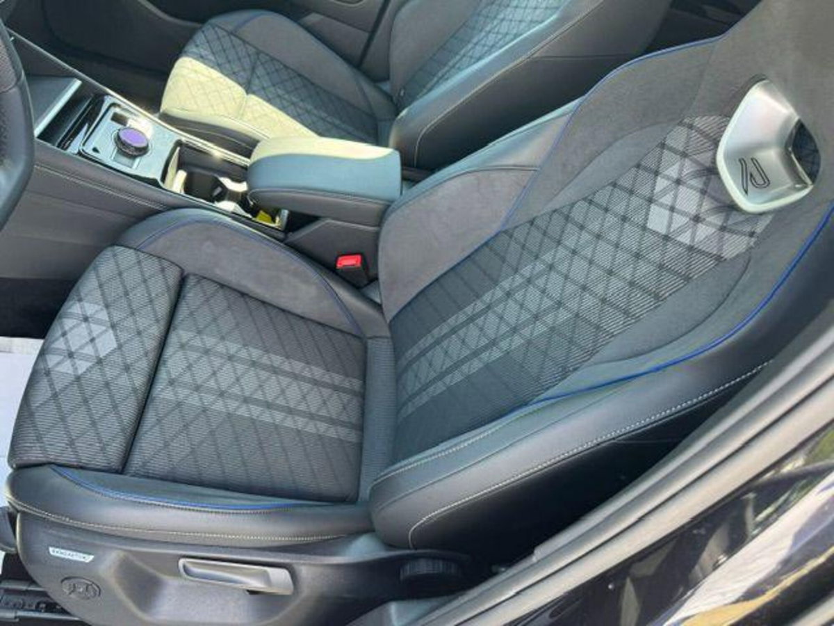 Volkswagen Tiguan 2.0 tdi R-Line 150cv dsg (9)