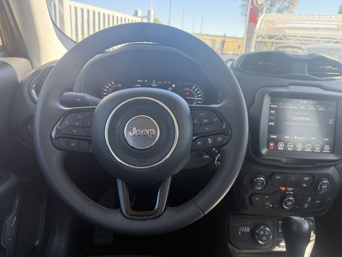 Jeep Renegade 1.3 T4 190CV PHEV 4xe AT6 Limited (12)