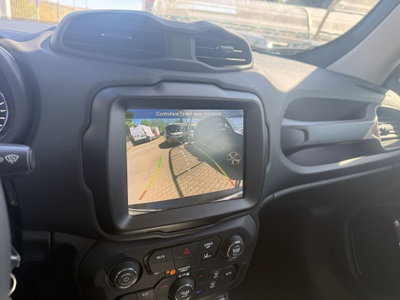 Jeep Renegade 1.3 T4 190CV PHEV 4xe AT6 Limited (16)