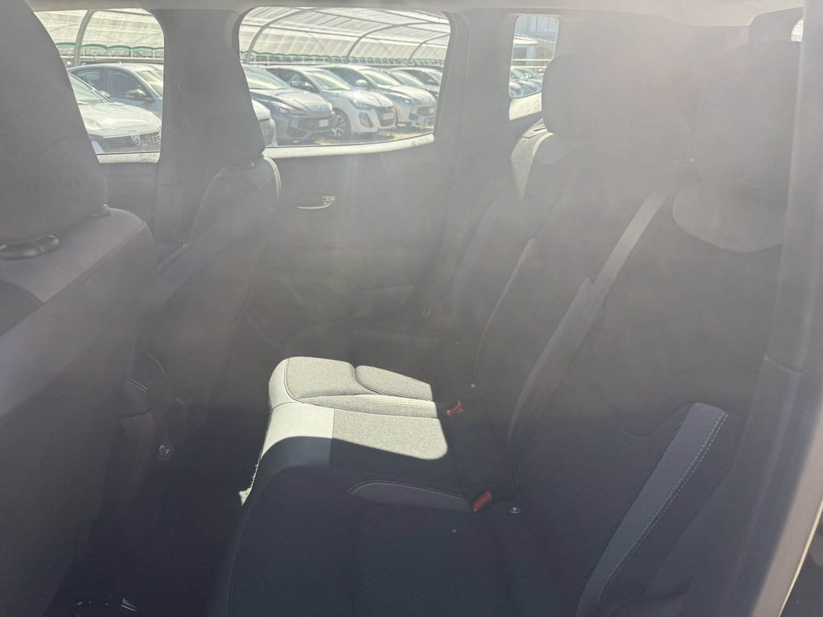 Jeep Renegade 1.3 T4 190CV PHEV 4xe AT6 Limited (9)