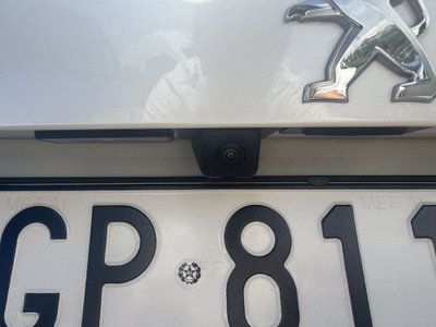 Peugeot 2008 PureTech 130 S&S EAT8 GT (7)