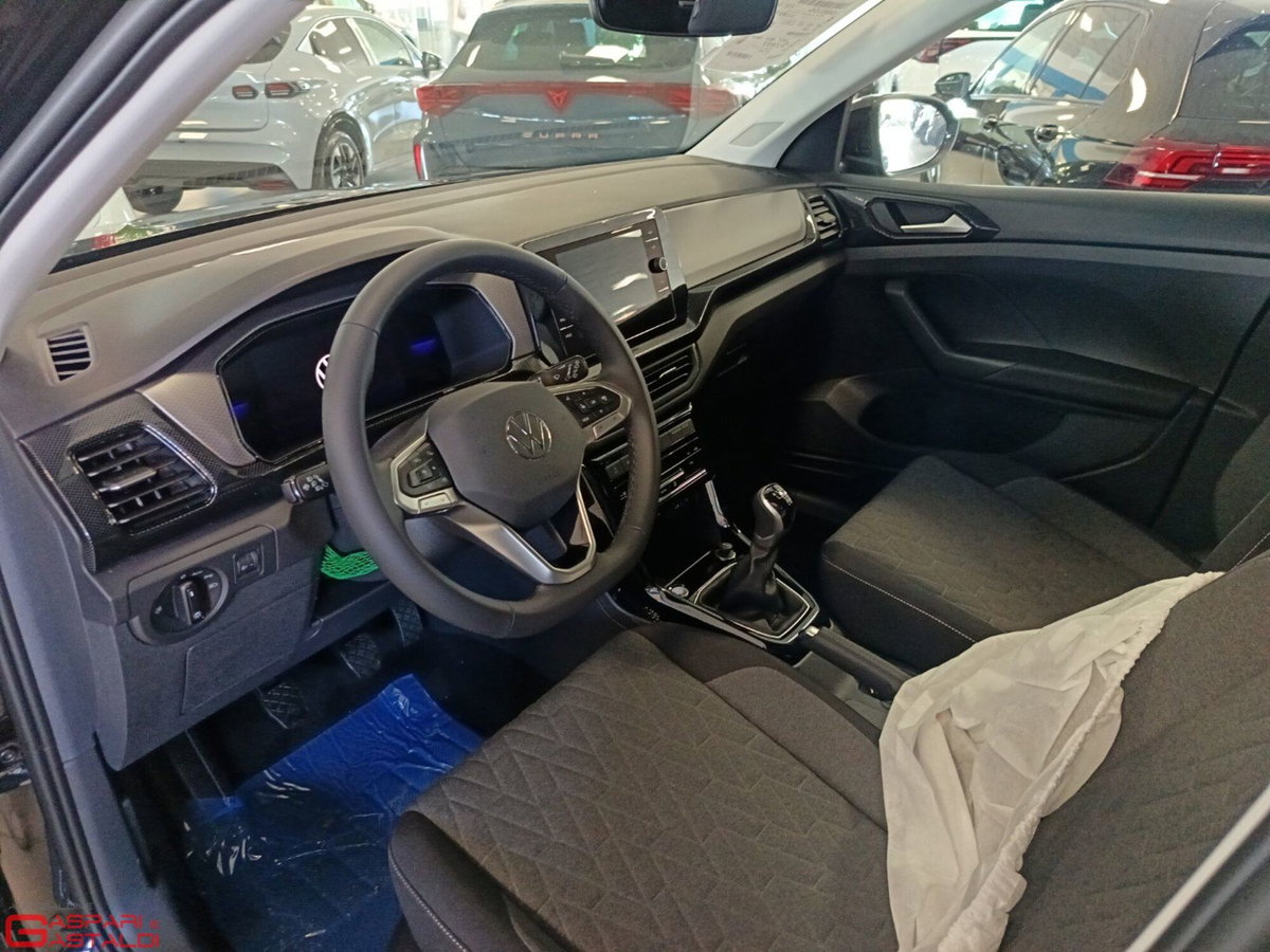 Volkswagen T-Cross 1.0 tsi Edition 95cv (6)