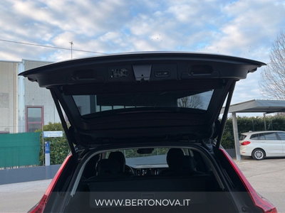 Volvo XC60 B4 (d) AWD Geartronic Momentum Pro (8)