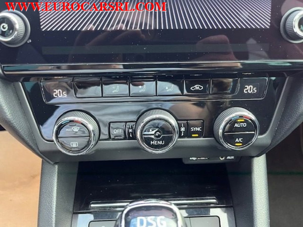 Skoda Octavia Station Wagon 1.4 TSI DSG Wagon Style G-Tec (17)