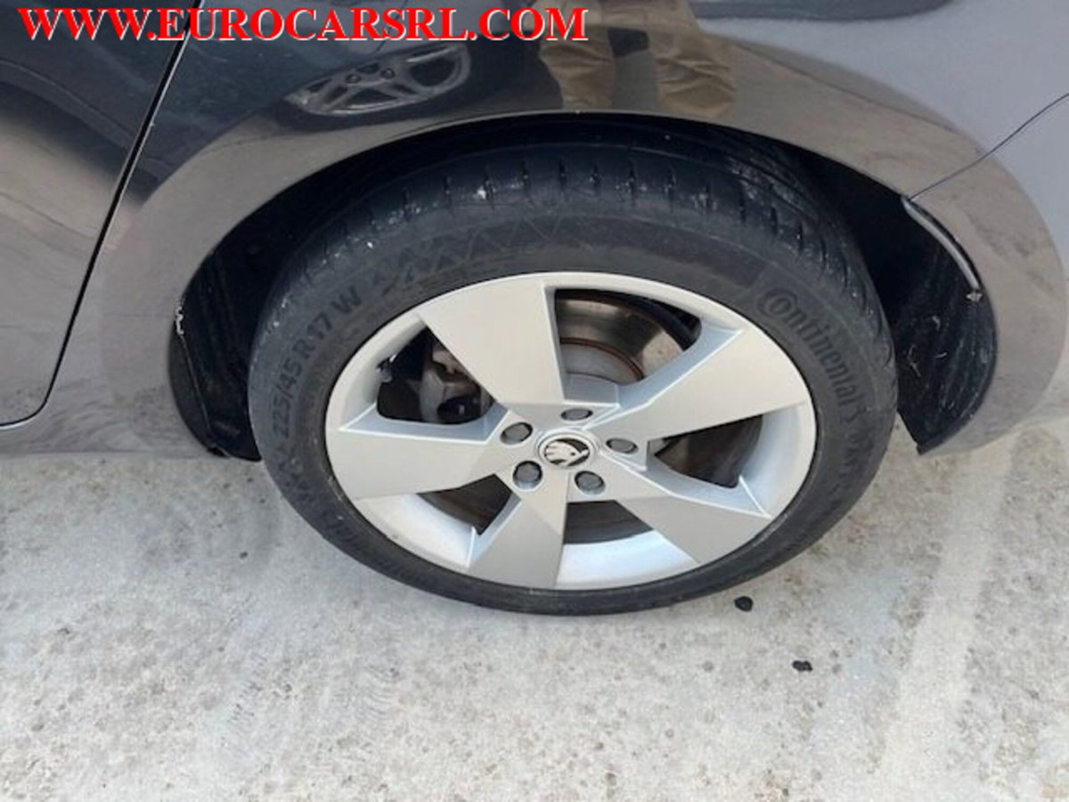 Skoda Octavia Station Wagon 1.4 TSI DSG Wagon Style G-Tec (4)