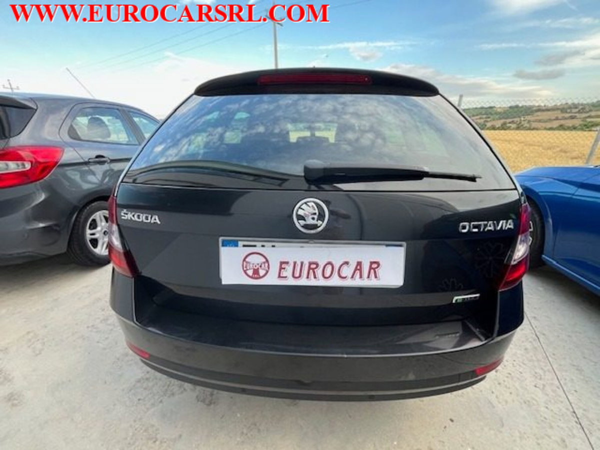 Skoda Octavia Station Wagon 1.4 TSI DSG Wagon Style G-Tec (6)