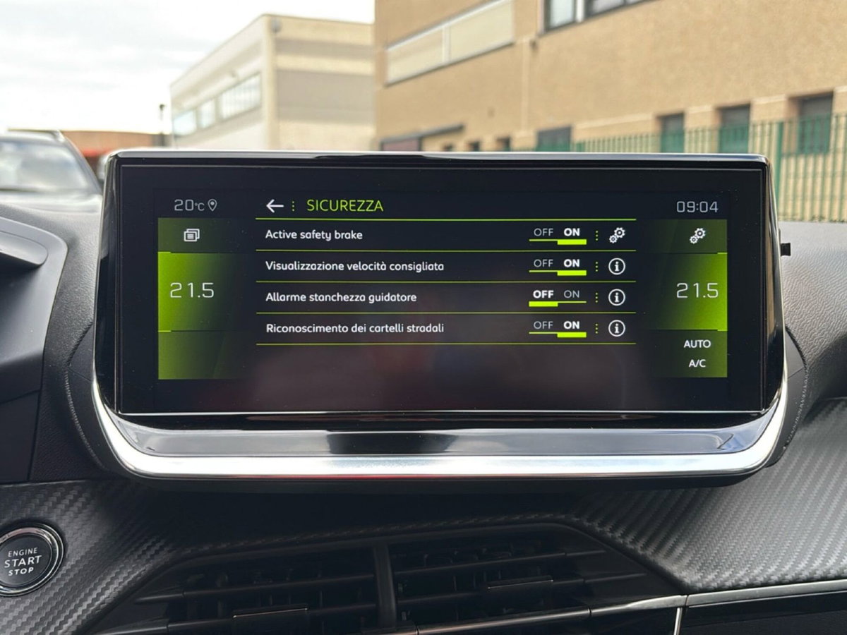 Peugeot 208 PureTech 100 Stop&Start 5 porte Allure (17)