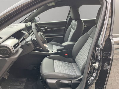 Jeep Avenger 1.2 turbo e-hybrid mhev Upland 4xe 145cv edct6 (11)