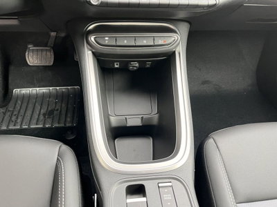 Jeep Avenger 1.2 turbo e-hybrid mhev Upland 4xe 145cv edct6 (15)