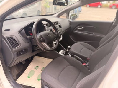 Kia Rio 1.2 CVVT 5p. Cool (9)