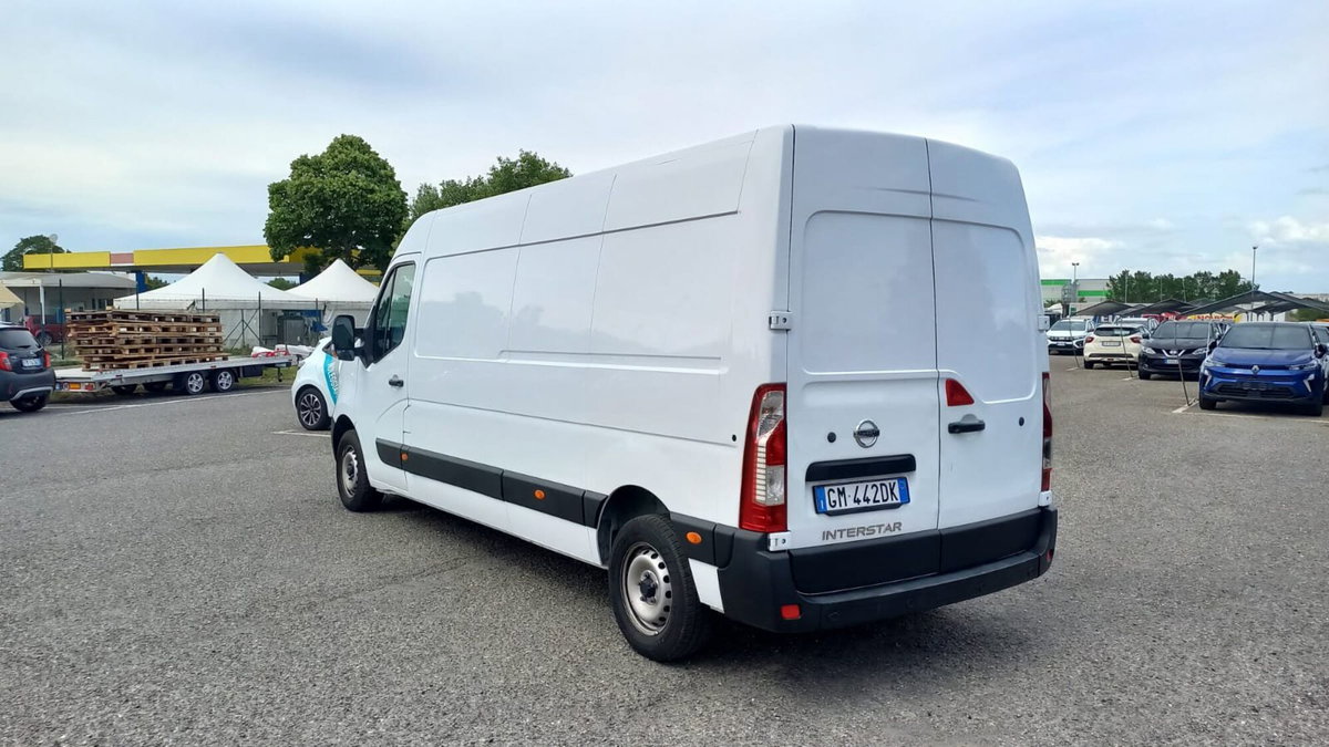 Nissan Interstar Furgone 35 2.3 dCi 135CV PL-TA Acenta Furgone (4)