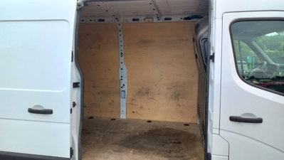 Nissan Interstar Furgone 35 2.3 dCi 135CV PL-TA Acenta Furgone (9)