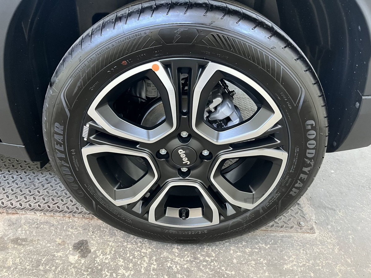 Jeep Avenger 1.2 turbo Summit fwd 100cv (16)
