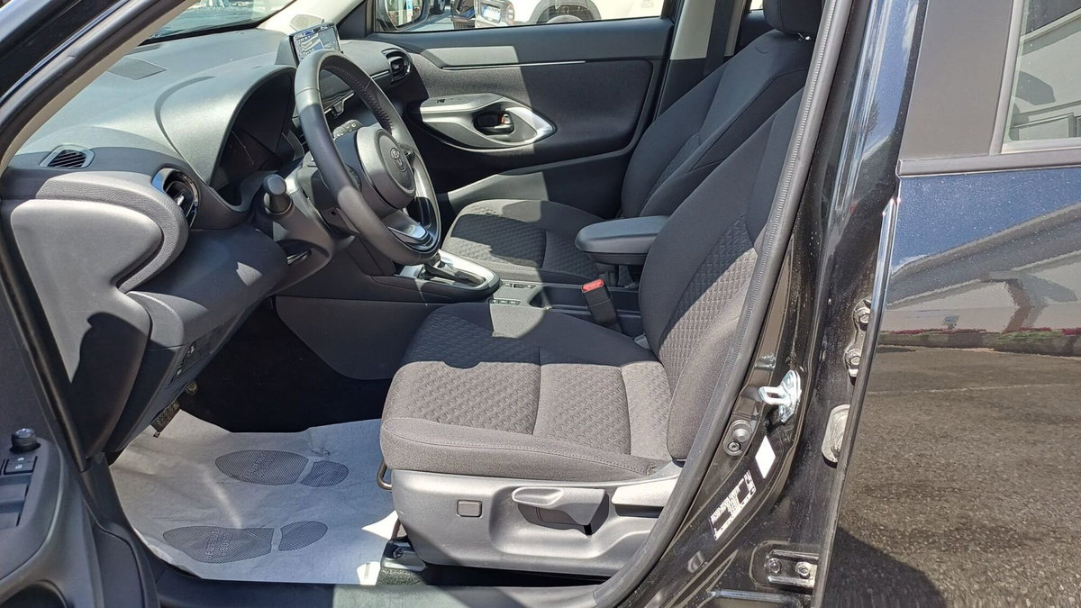 Toyota Yaris Cross 1.5 Hybrid 5p. E-CVT Active (10)