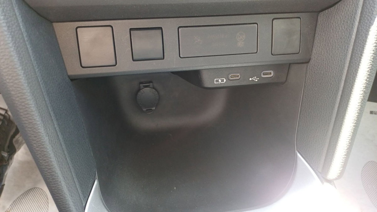 Toyota Yaris Cross 1.5 Hybrid 5p. E-CVT Active (15)