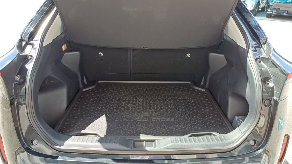 Toyota Yaris Cross 1.5 Hybrid 5p. E-CVT Active (8)