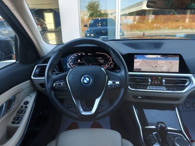 BMW Serie 3 Touring 320e  auto (18)