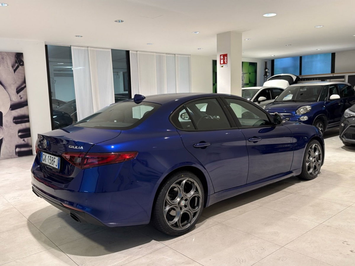 Alfa Romeo Giulia 2.2 Turbodiesel 160 CV AT8 Super (7)