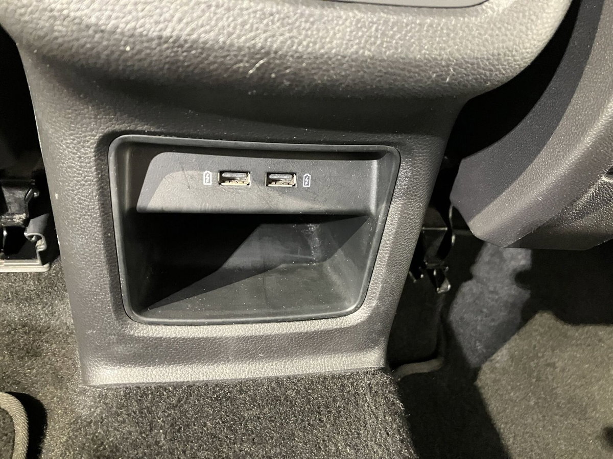 SEAT Ateca 1.6 TDI DSG Business (13)