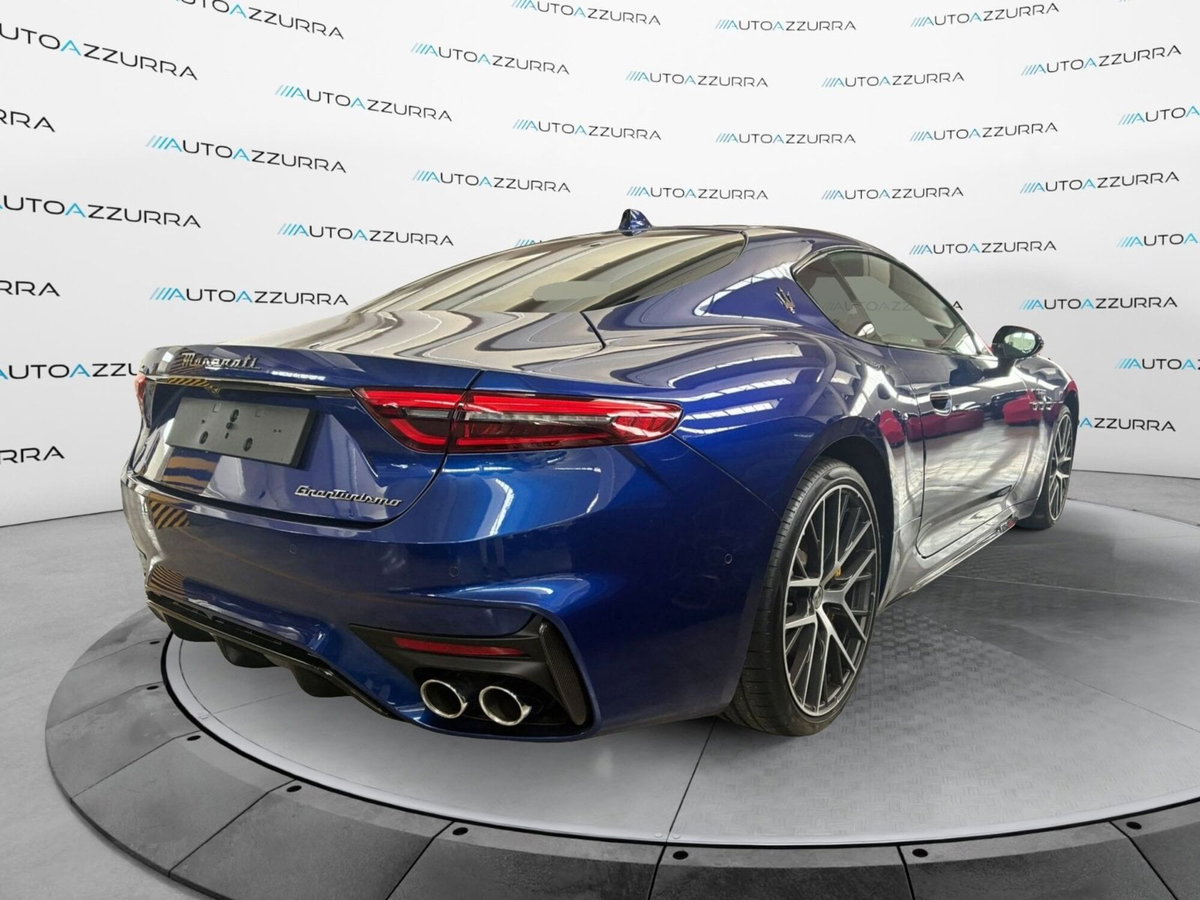 Maserati Granturismo 3.0 Trofeo awd auto (2)