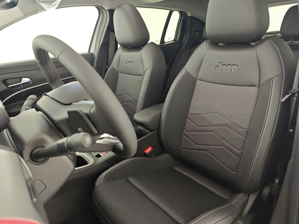 Jeep Avenger full-electric Summit fwd 156cv auto (12)