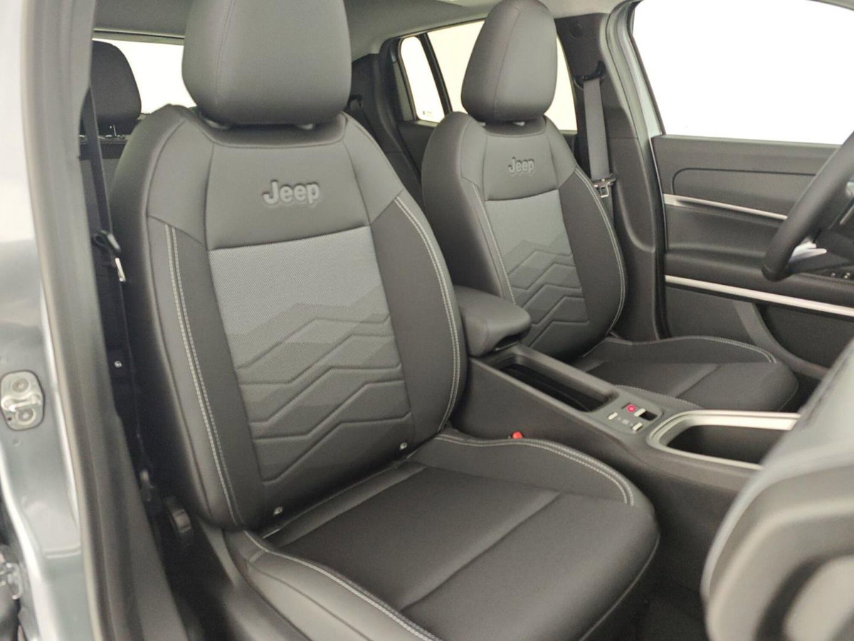 Jeep Avenger full-electric Summit fwd 156cv auto (15)