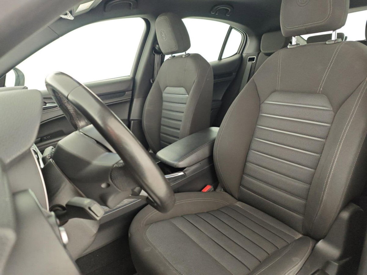 Alfa Romeo Stelvio Stelvio 2.2 Turbodiesel 190 CV AT8 Q4 Business (11)