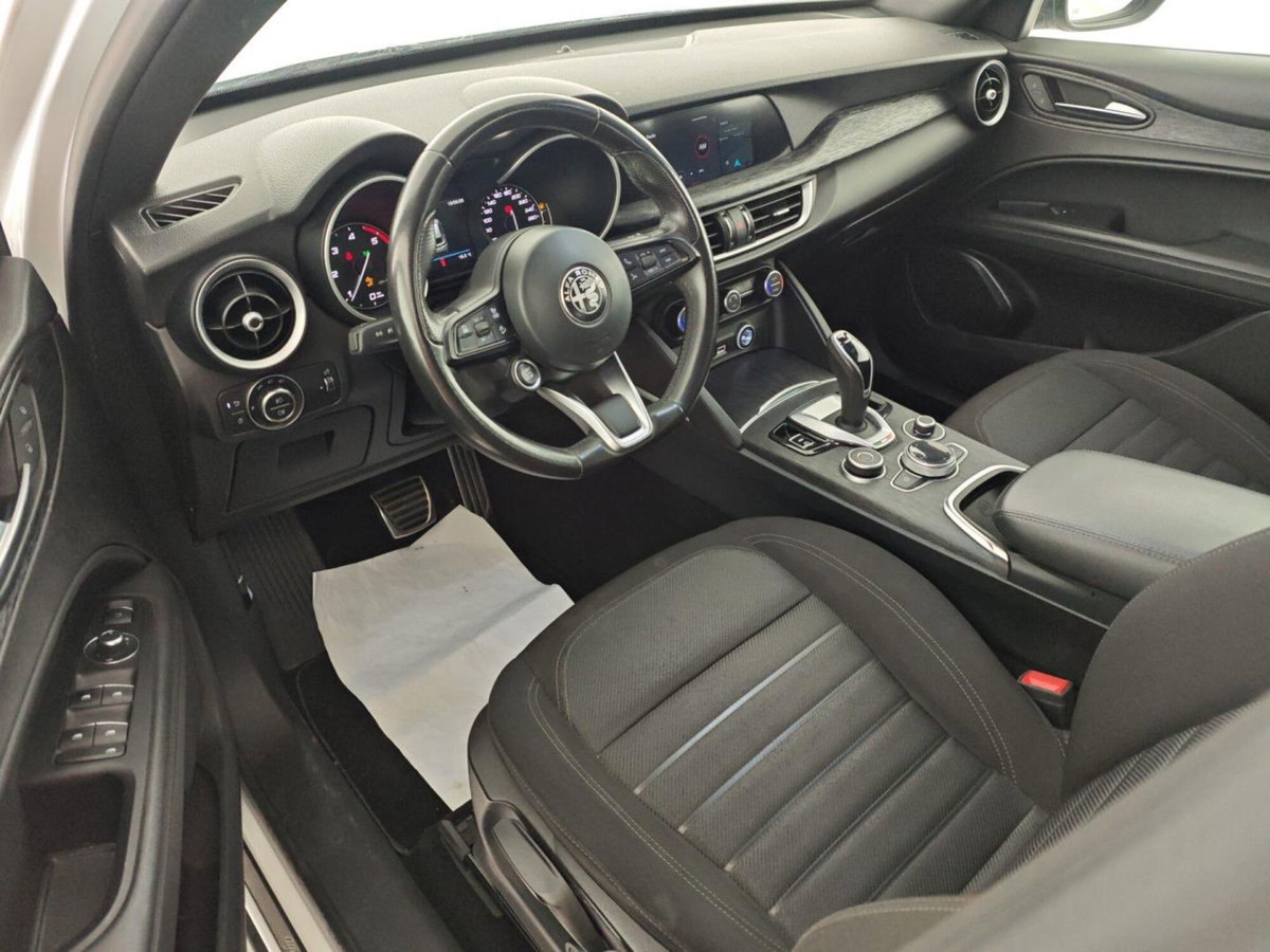 Alfa Romeo Stelvio Stelvio 2.2 Turbodiesel 190 CV AT8 Q4 Business (9)