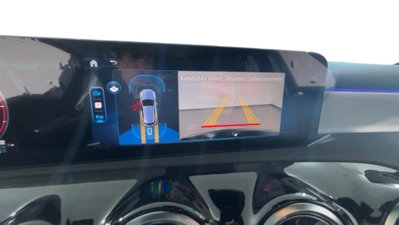 Mercedes-Benz Classe A 180 d Premium (9)