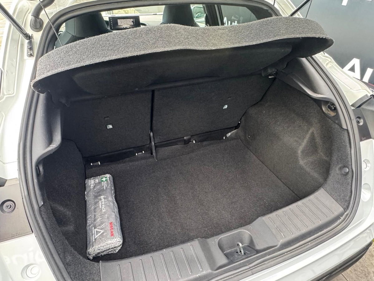 Nissan Juke 1.0 dig-t N-Connecta 114cv dct (16)