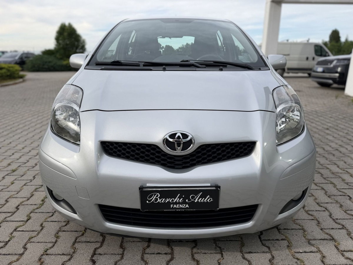 Toyota Yaris 1.D-4D 5 porte Sol