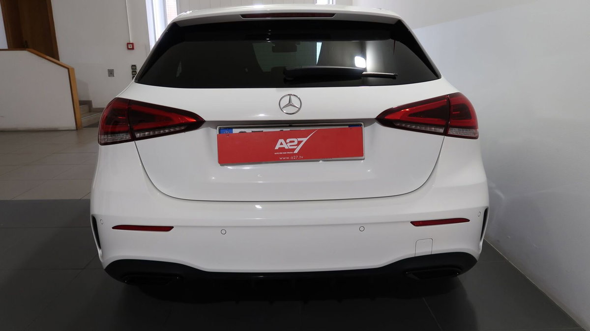 Mercedes-Benz Classe A 180 d Premium (15)