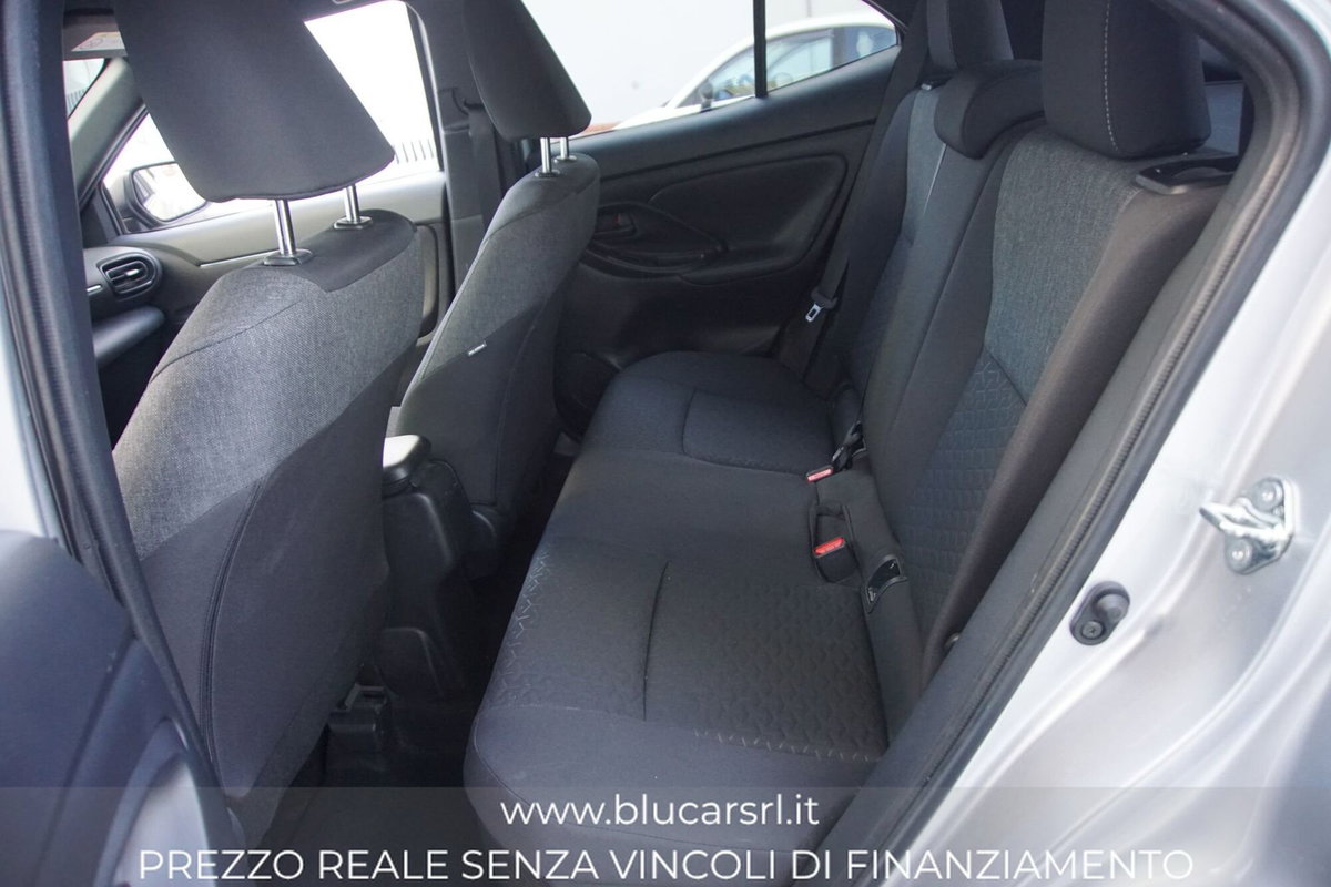 Toyota Yaris Cross Trend fwd 115cv e-cvt (12)