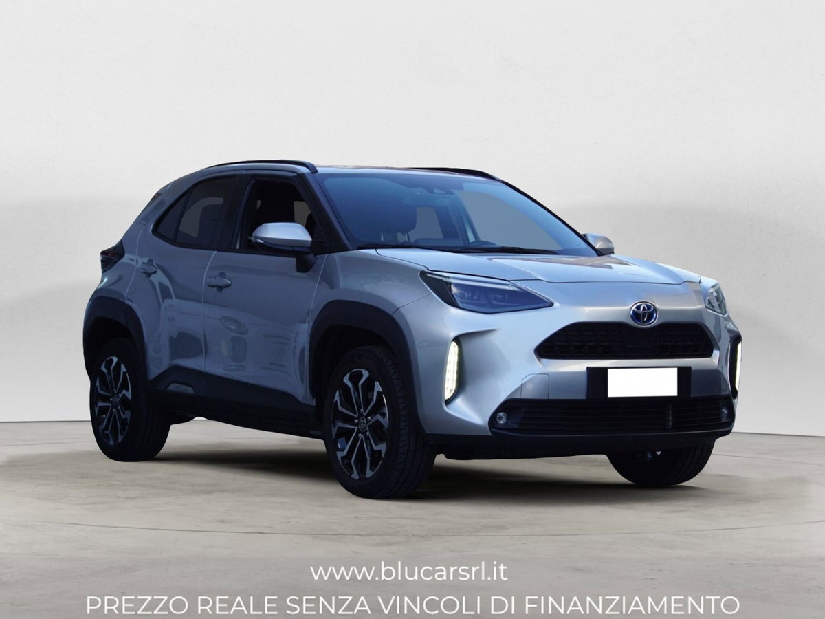 Toyota Yaris Cross Trend fwd 115cv e-cvt (3)