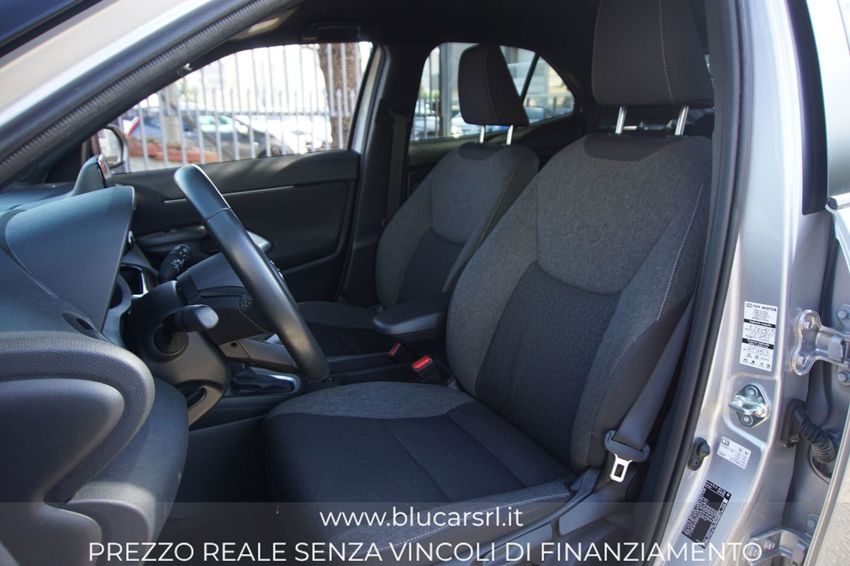 Toyota Yaris Cross Trend fwd 115cv e-cvt (5)