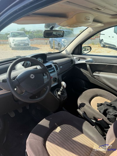 Lancia Ypsilon 1.2 (5)
