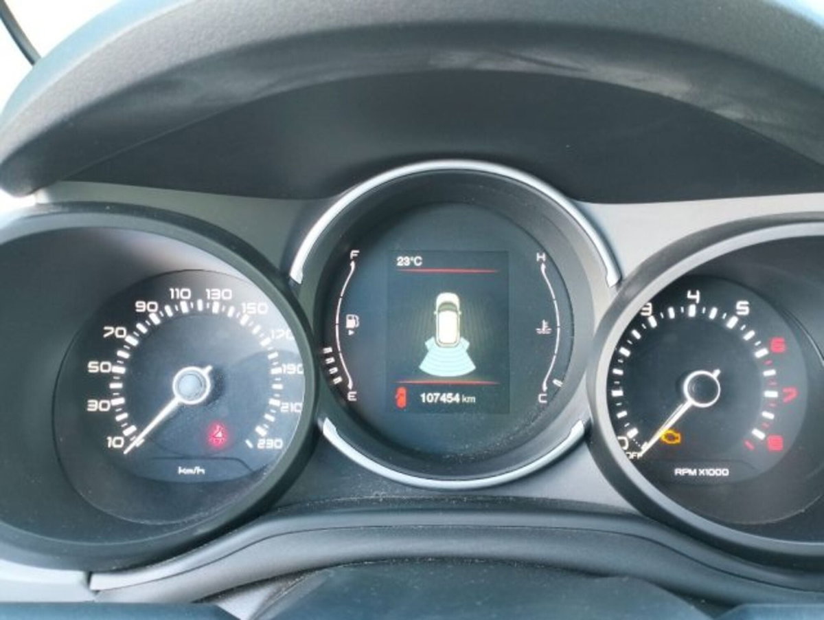 Fiat 500L 1.4 95 CV Urban (11)
