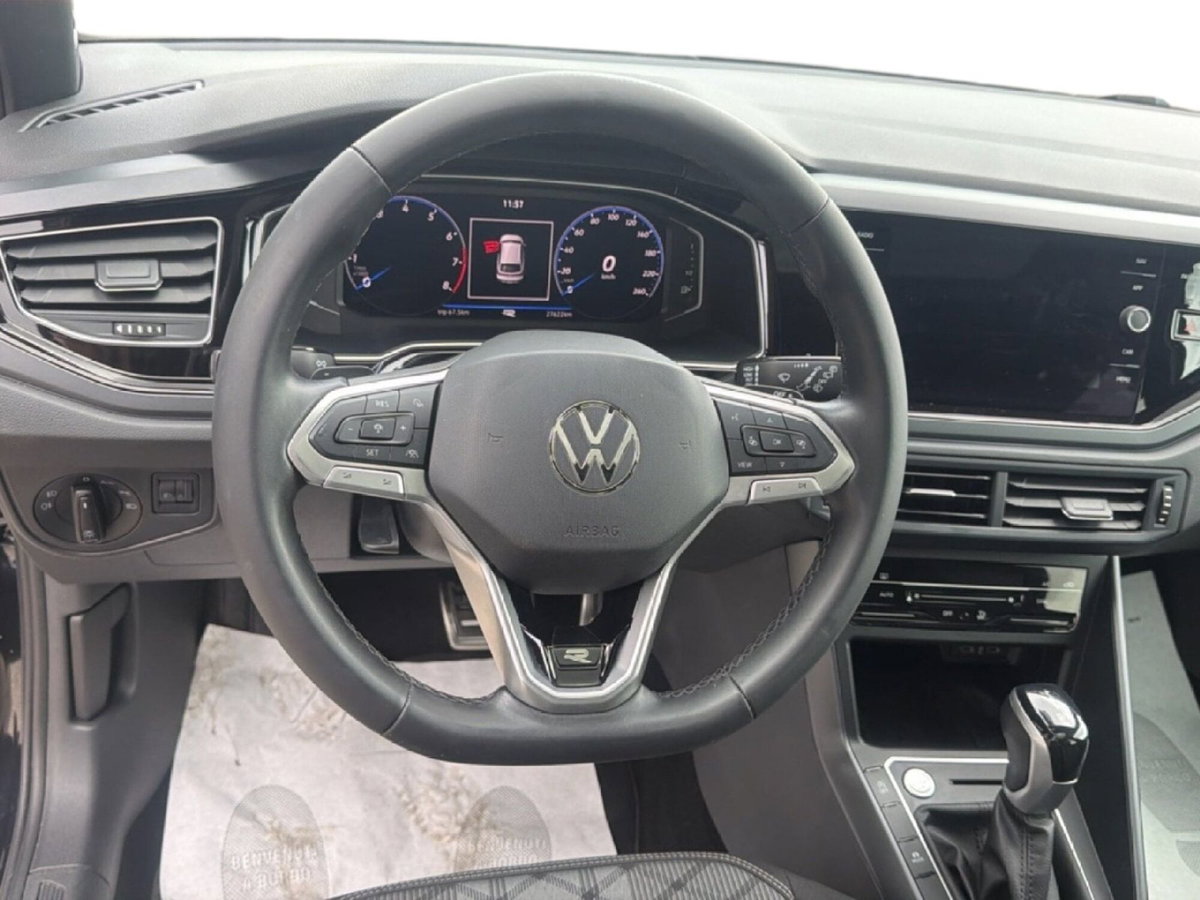 Volkswagen Taigo 1.5 tsi R-Line 150cv dsg (13)