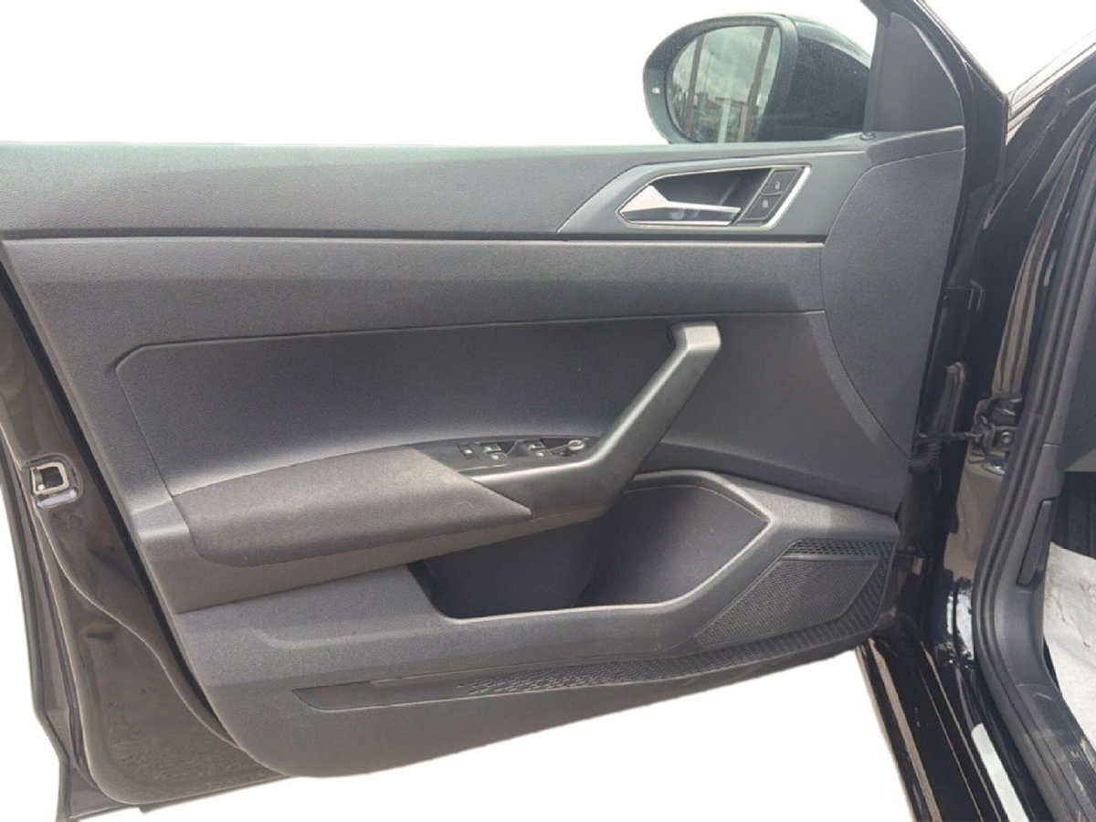 Volkswagen Taigo 1.5 tsi R-Line 150cv dsg (15)