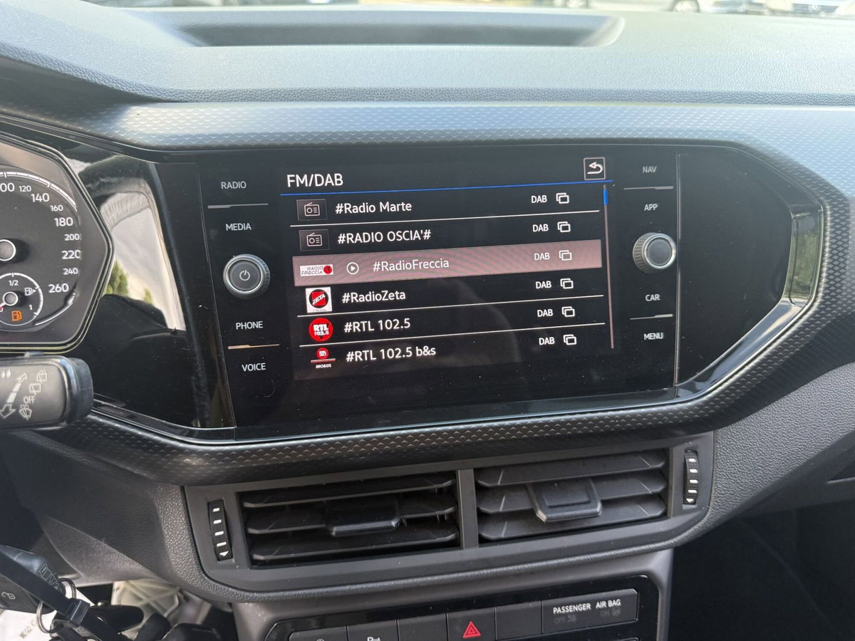 Volkswagen T-Cross 1.0 TSI 110 CV DSG Style (10)