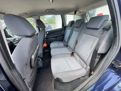 Ford Focus 1.6 TDCi (110CV) Ghia (9)