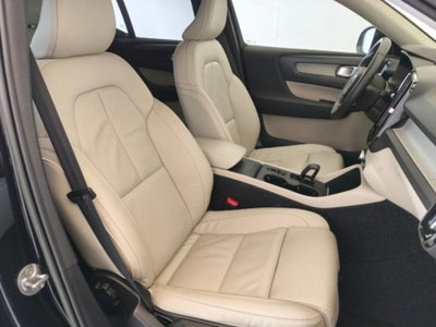 Volvo XC40 B4 AWD automatico Core (16)
