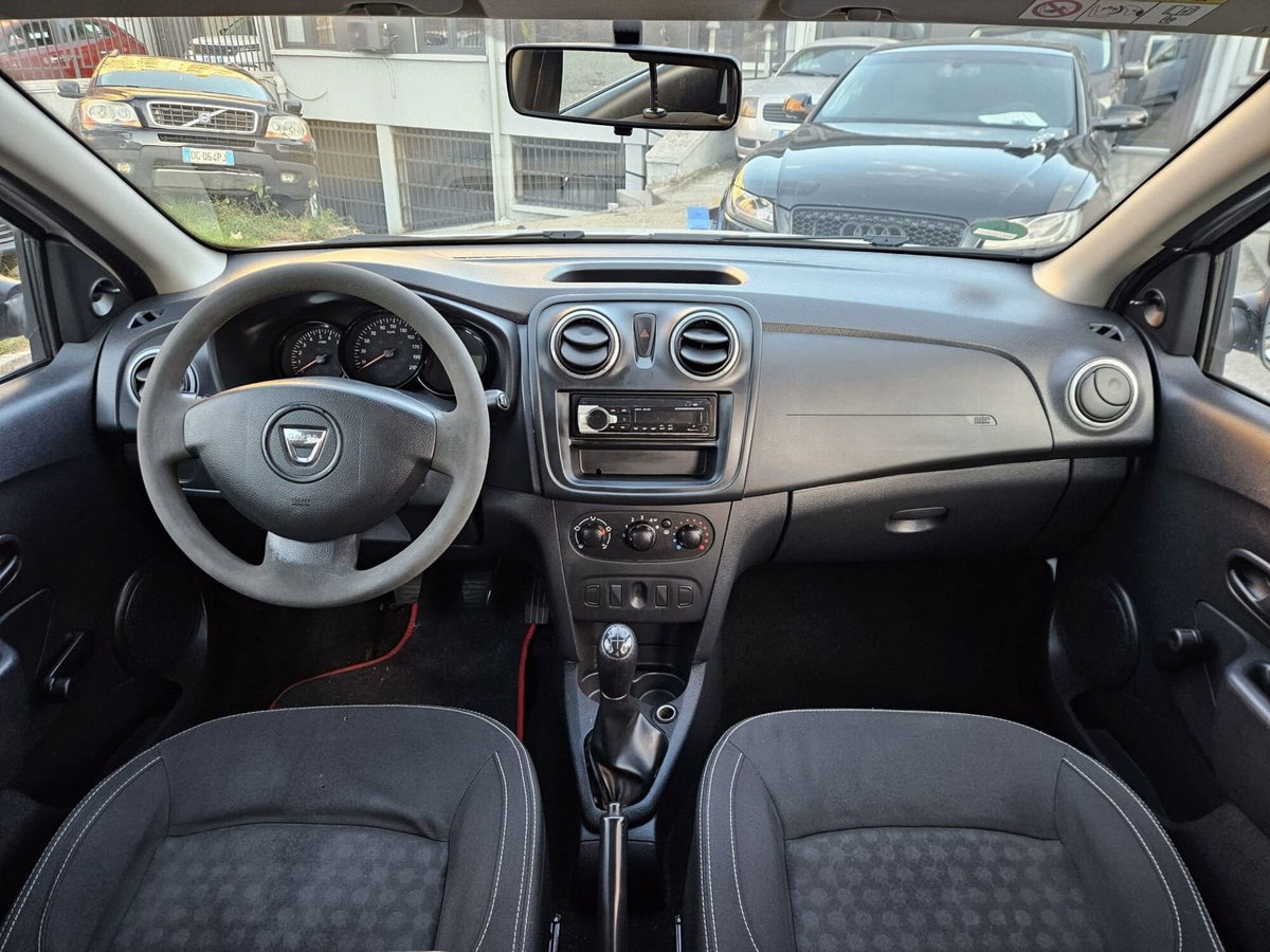 Dacia Sandero 1.2 75CV Ambiance (9)