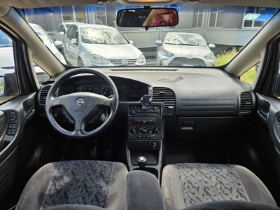 Opel Zafira 1.8 16V GPL-TECH Enjoy (10)