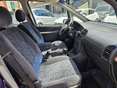 Opel Zafira 1.8 16V GPL-TECH Enjoy (12)