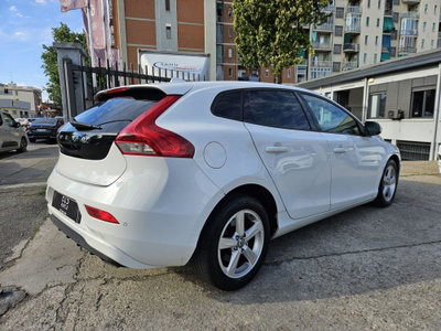 Volvo V40 D2 1.6 Summum (4)
