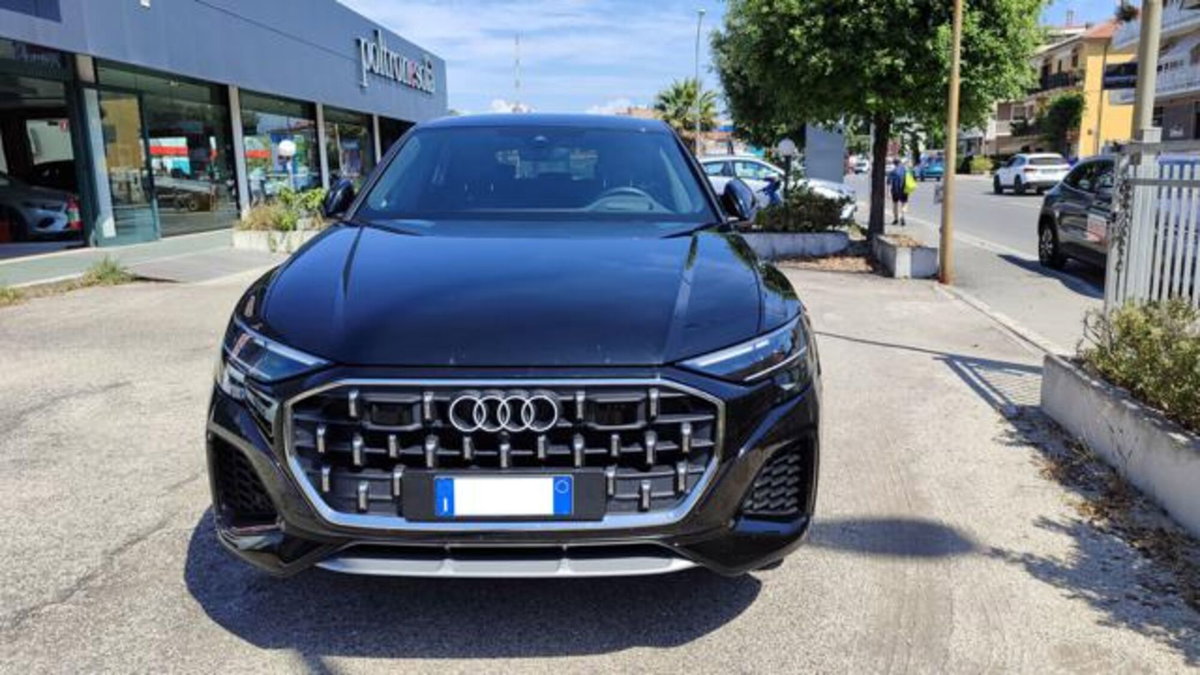 Audi Q8 Q8 45 TDI quattro tiptronic Sport
