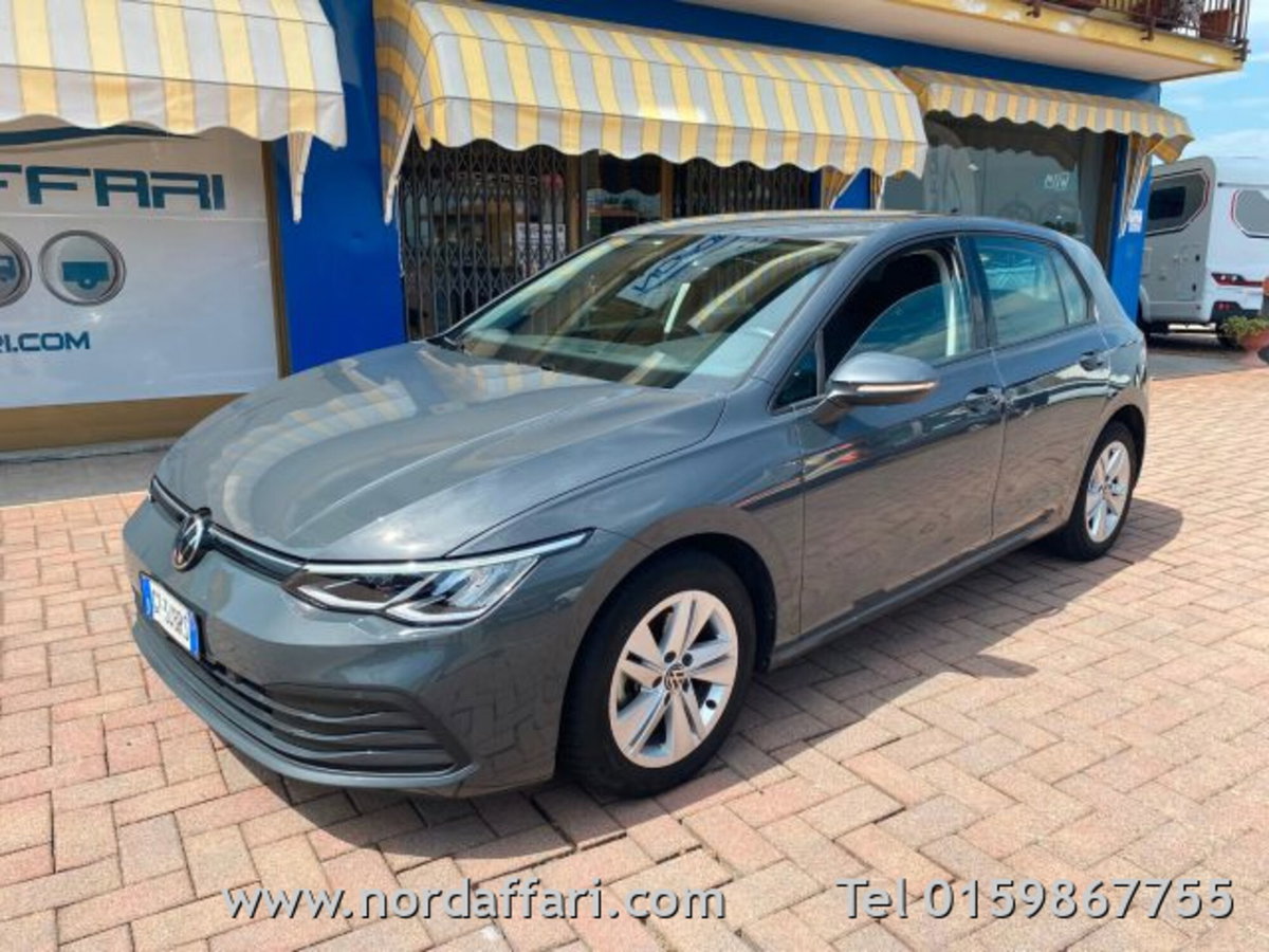 Volkswagen Golf Variant 1.0 eTSI EVO DSG Life