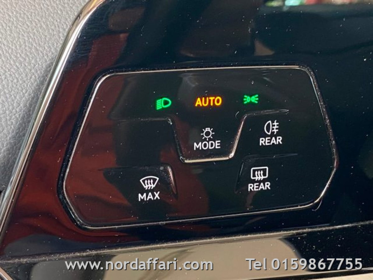 Volkswagen Golf Variant 1.0 eTSI EVO DSG Life (16)