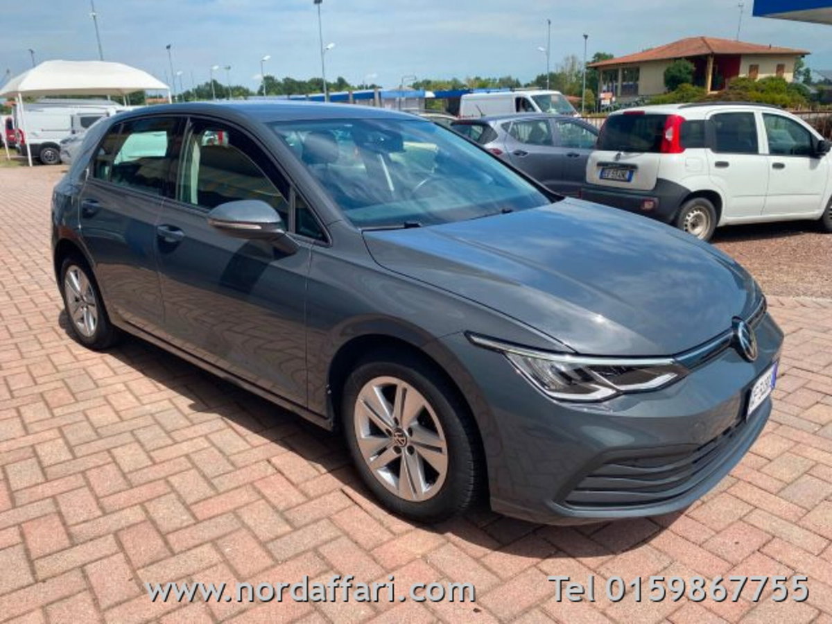 Volkswagen Golf Variant 1.0 eTSI EVO DSG Life (6)